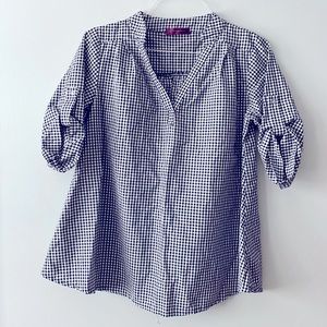 Gingham tunic with buttoned sleeves